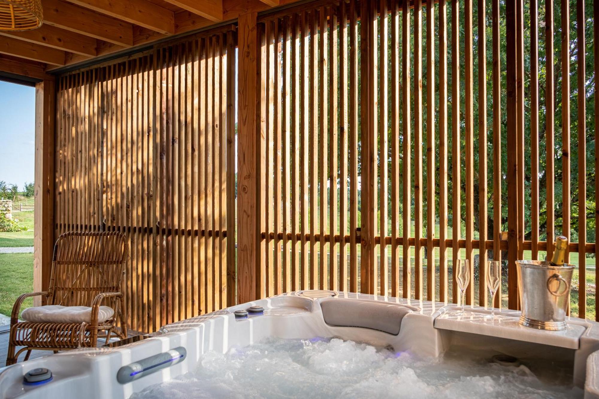 Le Hameau De La Closerie Flere-la-Riviere 객실 사진